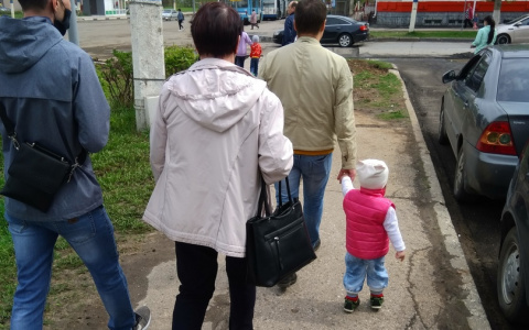 В Чувашии власти разрешат тратить материнский капитал на покупку машины