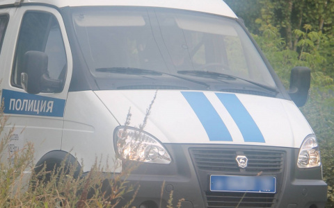 Пенсионерка нашла чужую карту и купила себе нижнее белье и продукты на 11 тысяч рублей