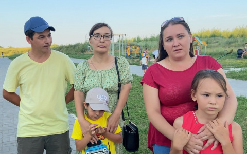 Чебоксарцам из нового микрорайона не хватило мест в школе: "Было подано около 300 заявлений, но попали только 140 человек"