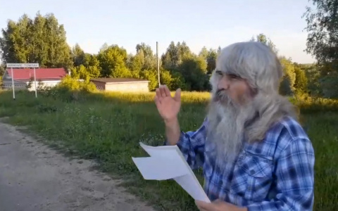 Житель Моргаушского района записал видеообращение к прокурору Чувашии: “Куда делись 11 миллионов рублей, которые выделили на строительство дороги рядом с моей деревней?”