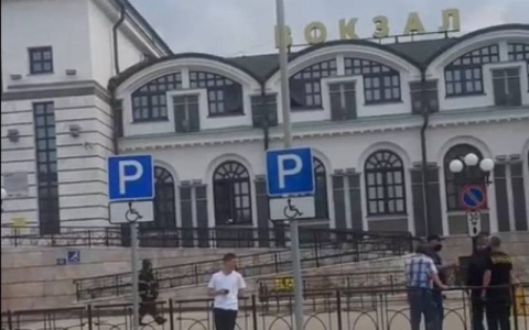 Из здания железнодорожного вокзала в Чебоксарах эвакуировали всех людей