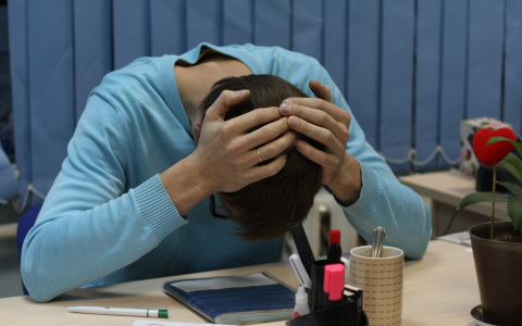 Подросток обвел вокруг пальца взрослого чебоксарца и выманил шесть тысяч рублей