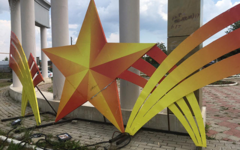 Два школьника разворотили обелиск Победы в Батырево: отвечать за хулиганов будут родители