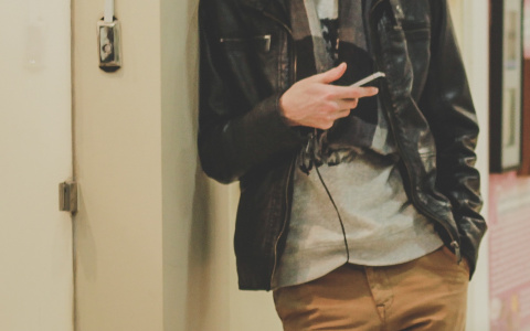 Чебоксарец остался почти без миллиона рублей, пообщавшись с настойчивым незнакомцем