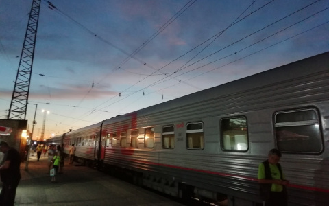 Мужчину из Чувашии вышвырнули из поезда Москва - Чебоксары: он нарушил три статьи