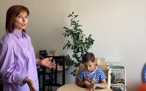 Чебоксарка в одиночку воспитывает сына с ДЦП и сталкивается с негативом: "В транспорте люди огрызаются"