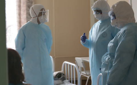 Избыточную смертность в Чувашии связывают с третьей волной COVID-19 и аномальной жарой