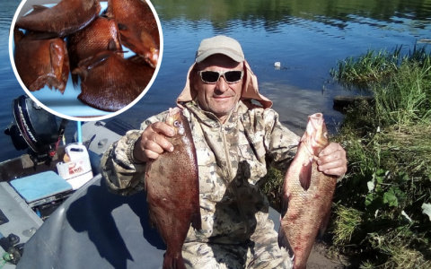 Заядлый рыбак раскрыл секрет быстрого и вкусного копчения рыбы и сала