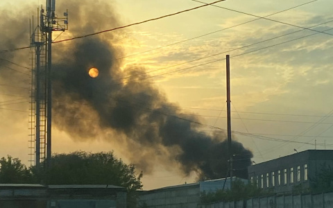 В Чебоксарском районе загорелась ферма