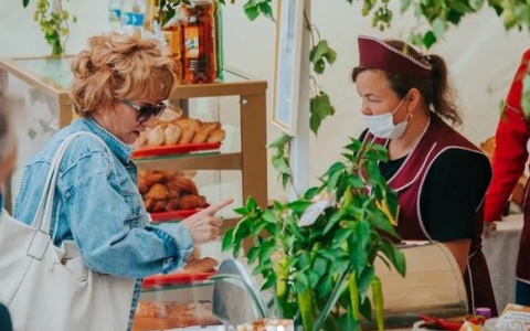 В Чебоксарах заработали ярмарки выходного дня