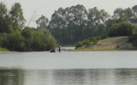 В Чувашии со дна реки Сура спасатели вытащили тело мужчины