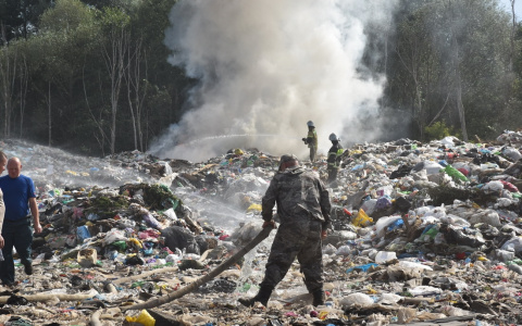 Спустя два года в Шумерле вновь загорелся мусорный полигон