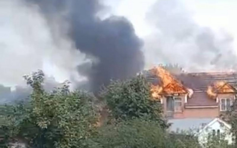 В Чебоксарах вспыхнул пожар: черный дым виден за несколько километров