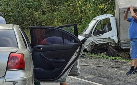 Появились подробности ДТП четырех машин в Цивильском районе: водитель выехал на встречную