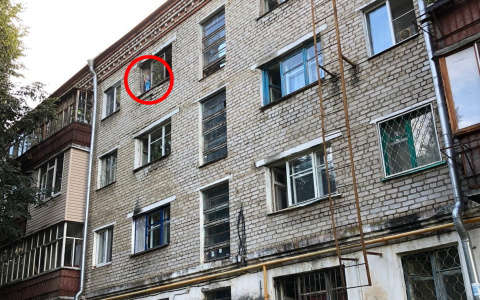 В Новочебоксарске за один день три ребенка едва не вывалились из окон квартир