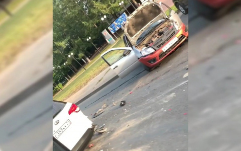 Крупная авария в Чебоксарах: столкнулись четыре машины