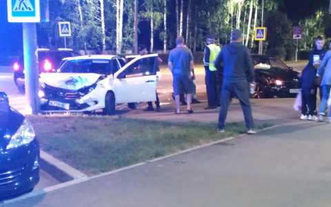 В Новоюжном районе "Гранта" влетела в столб: в машине был ребенок