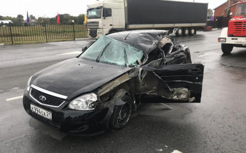 В Чувашии два 18-летних парня пострадали в ДТП с фурой