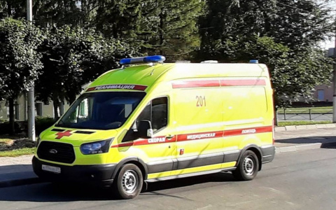 В Чебоксарах из окна жилого дома выпал трехлетний ребенок