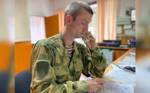 Росгвардеец из Чебоксар после службы пишет стихи и тексты песен