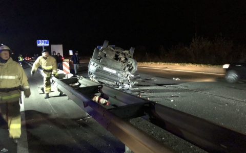 На М7 в аварии погибли жители Чувашии: они возвращались на микроавтобусе из Москвы