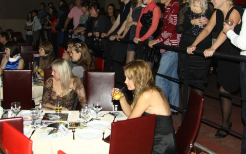 Владельцев кафе, не желающих соблюдать новые коронавирусные требования, будут наказывать рублем