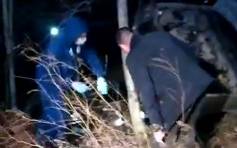 В Чувашии ночью произошло ДТП: автолюбитель улетел с дороги и попал в больницу