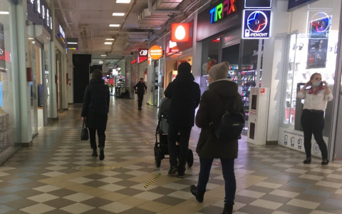 Власти Чувашии озвучили решение по крупным торговым центрам и кафе: будут ли они работать с 30 октября по 7 ноября