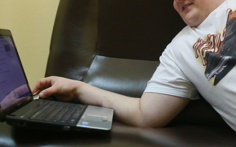 Три года чебоксарский студент шантажировал несовершеннолетнюю ради ее интимных фото и видео