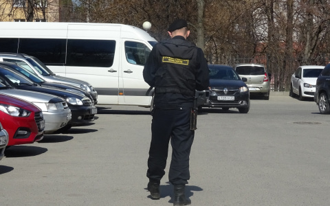 Житель Чувашии едва не расплатился за долги по ЖКХ своим Ford Focus