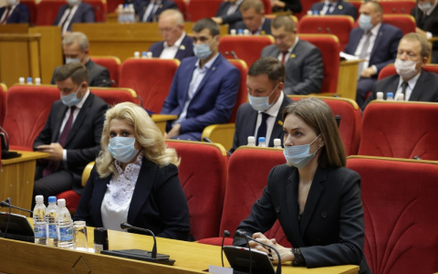 Депутаты ЕР единогласно одобрили проект бюджета на 2022-2024 годы