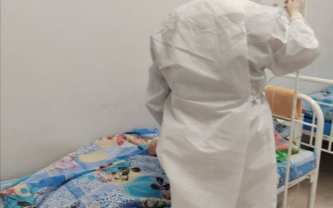 В трех больницах Чувашии сложилась напряженная ситуация с койками для пациентов с коронавирусом