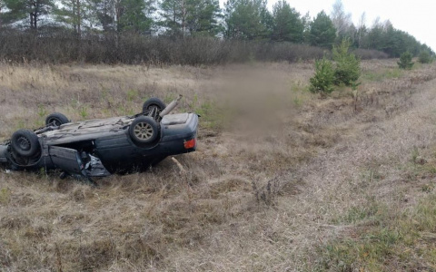 В Янтиковском районе Audi вылетела в кювет: есть погибший