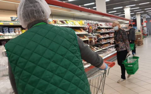 Власти Чувашии собираются проверять обязательную вакцинацию работников: невакцинированных отстранят от работы без зарплаты