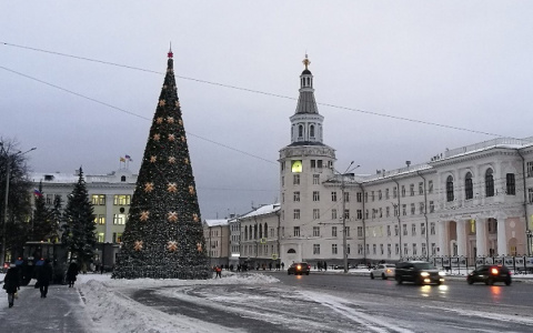 Чебоксары уже начали украшать к Новому году: когда установят главную ель