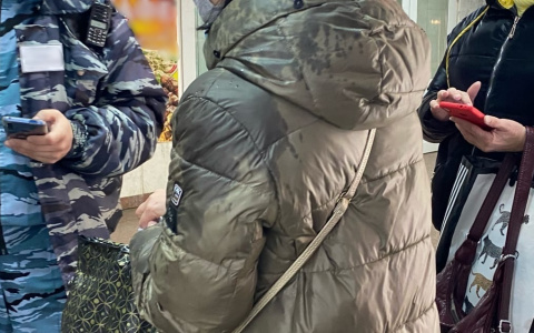 Ночью в Чебоксарах снова проверяли кафе: еще два попались на нарушениях по QR-коду