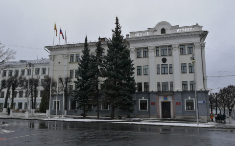 Безработный, бизнесмен и еще 7 человек претендуют на пост главы администрации Чебоксар