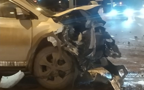 В Чебоксарах произошло ДТП с пострадавшими: "Кого-то увезли медики"