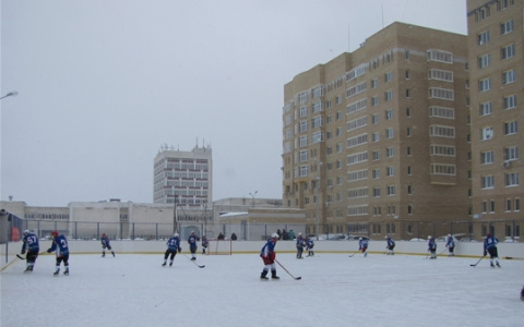 Для чебоксарцев готовят десятки хоккейных коробок и лыжных трасс: список с адресами