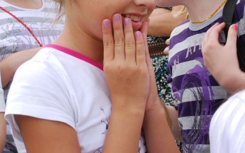 В Чебоксарах девочке, у которой умерла мама, ищут новую семью