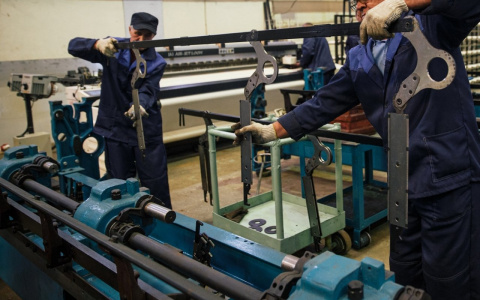 Путин подписал закон о повышении минимальной оплаты труда