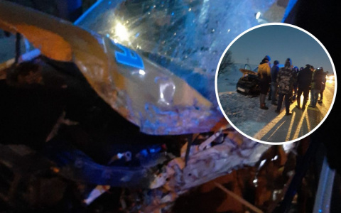 В Чебоксарском районе столкнулись иномарка и УАЗ: три человека пострадали