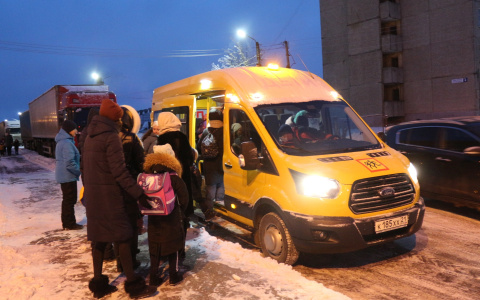 Из Соляного начал курсировать новый школьный автобус