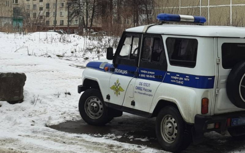 В Новочебоксарске маленький мальчик ушел из дома в нижнем белье: прохожая нашла его на улице