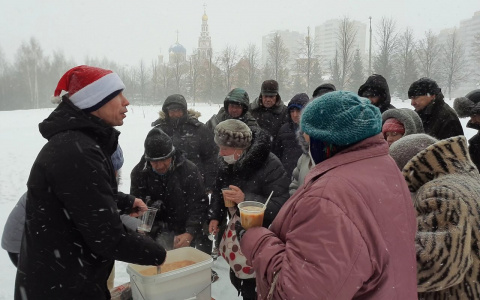 Новочебоксарец устроил благотворительный новогодний обед для нуждающихся, а за год накормил 1500 человек