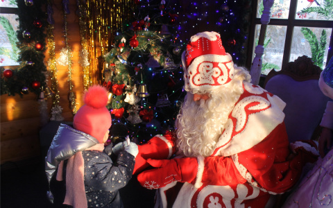 В Чебоксарах можно прийти в гости к Деду Морозу