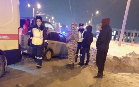 В Чебоксарах возле Нового Города произошло два ДТП за вечер: в одной из машин был ребенок