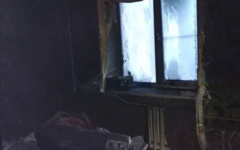 В канун Нового года чебоксарка с двумя детьми оказалась в больнице из-за пожара: у них все сгорело, включая теплые вещи
