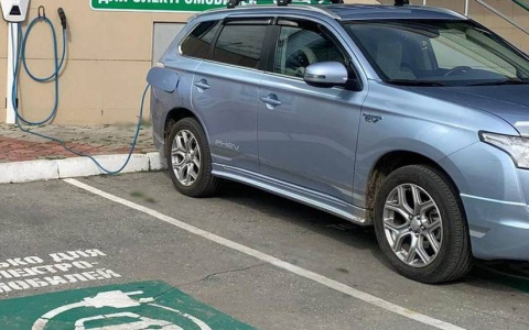 В Чувашии установят заправки для электромобилей: зарядить Tesla можно будет в Цивильском и Красночетайском районах