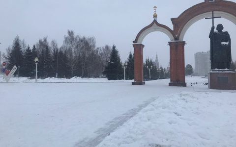 Пустые улицы в первый день Нового года